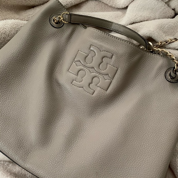 Beautiful Gray Soft Leather Tory Burch Purse - Picture 14 of 14